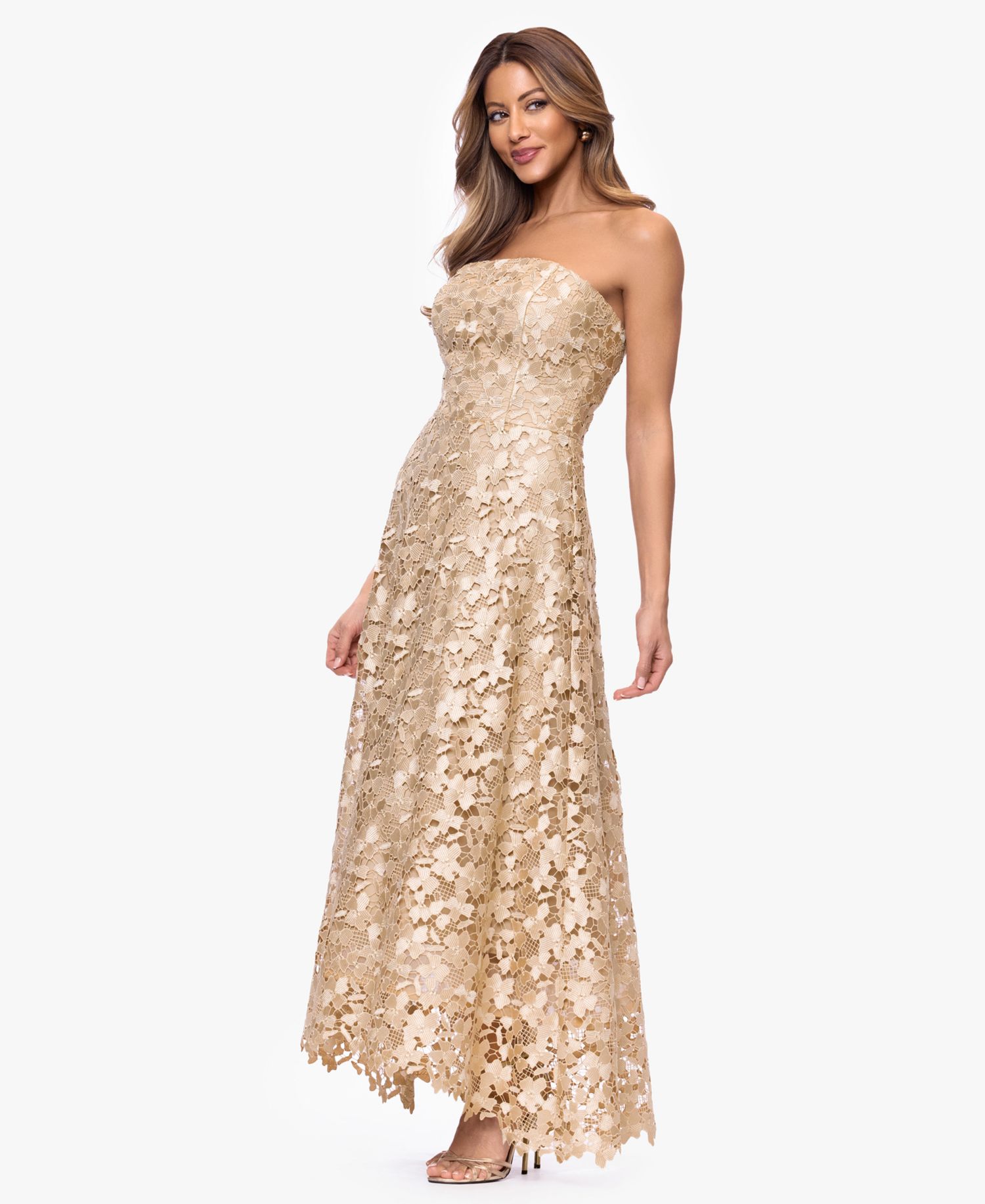 Women's Sleeveless Strapless Gown
