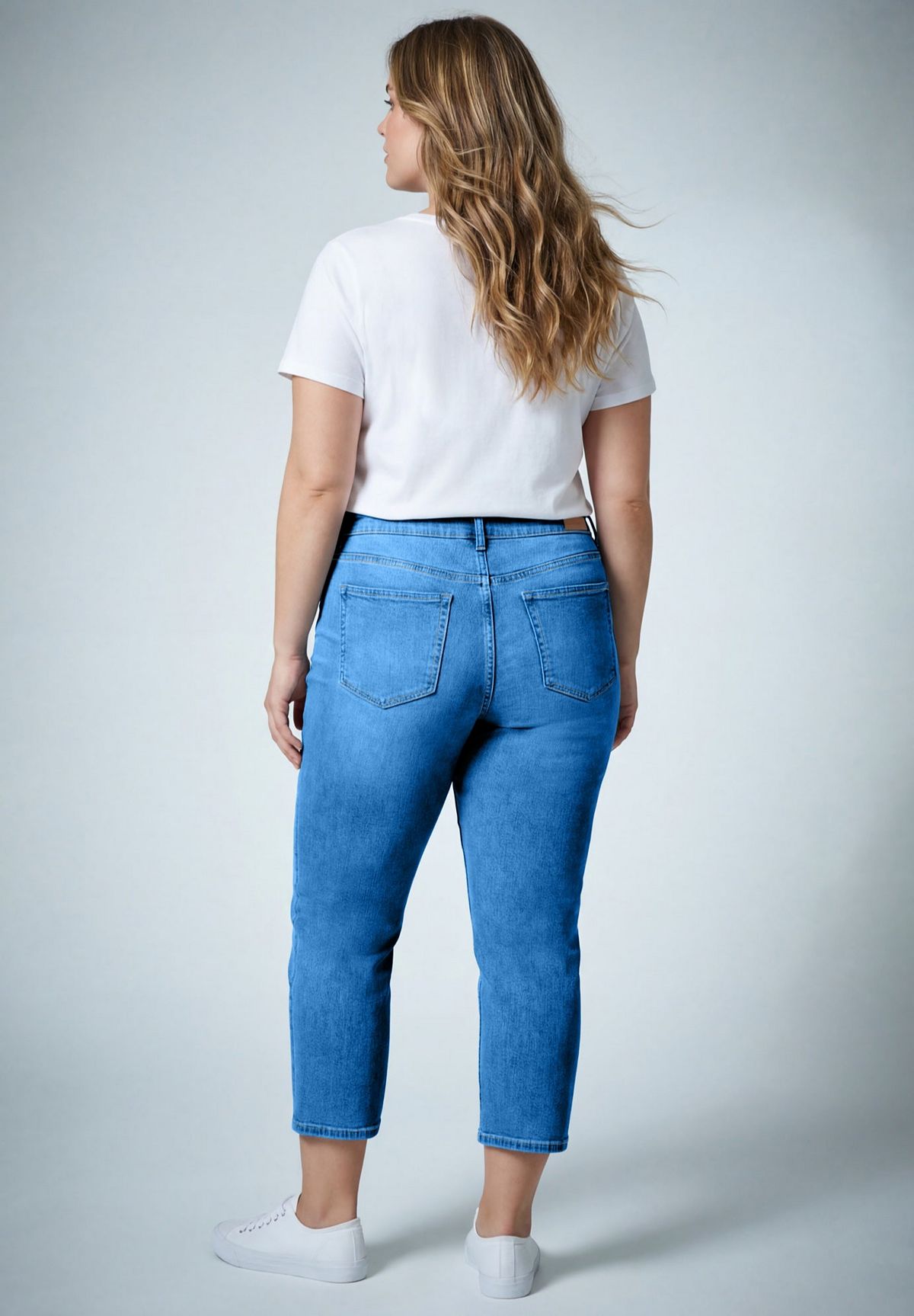 AVENUE Women's Butter Denim Straight Crop view 3 — MAYCSS fashion products