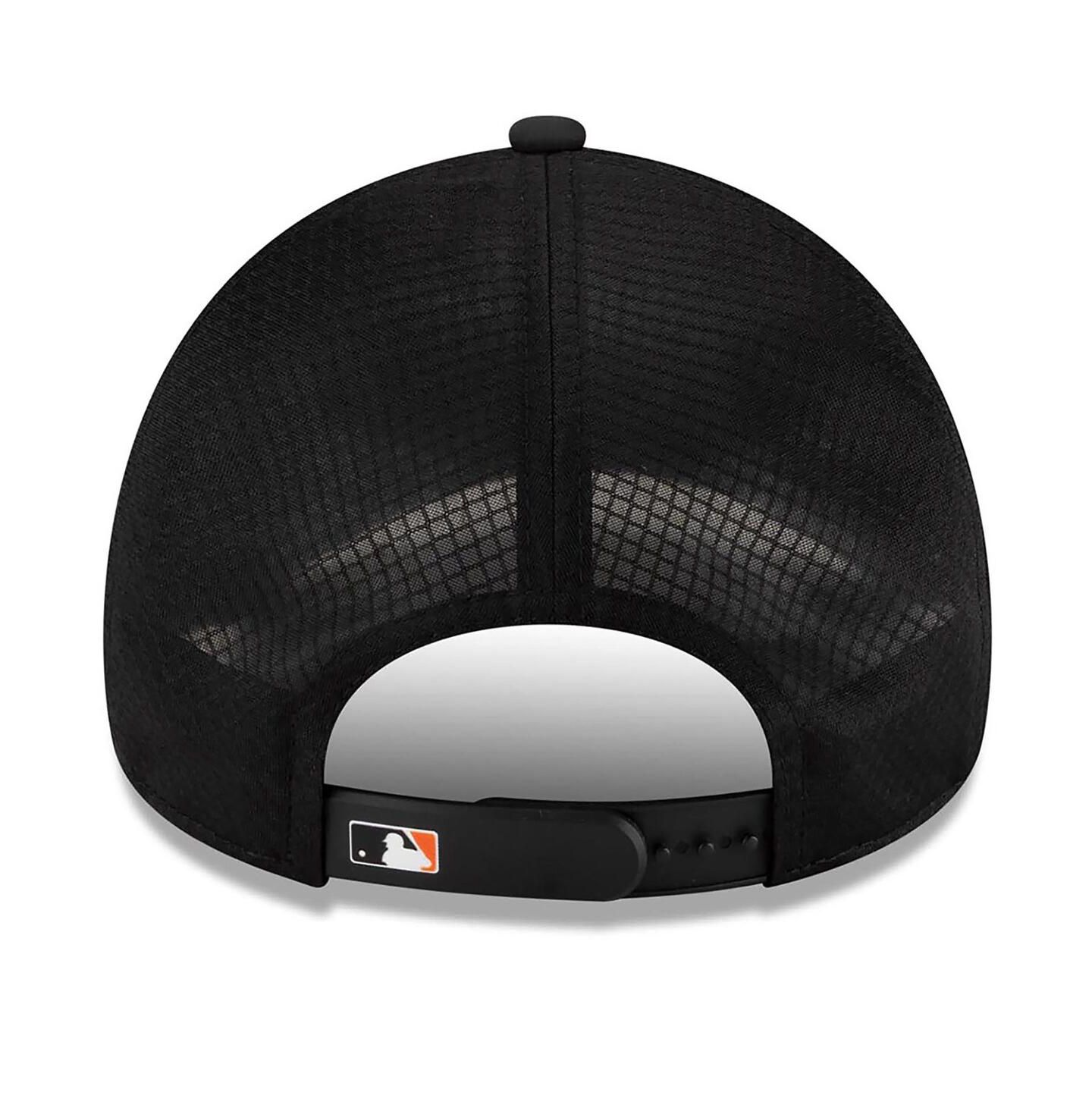 Мужская кепка New Era Black San Francisco Giants 2026 Batting Practice Apex 9FORTY Adjustable Trucker Hat — фото 4