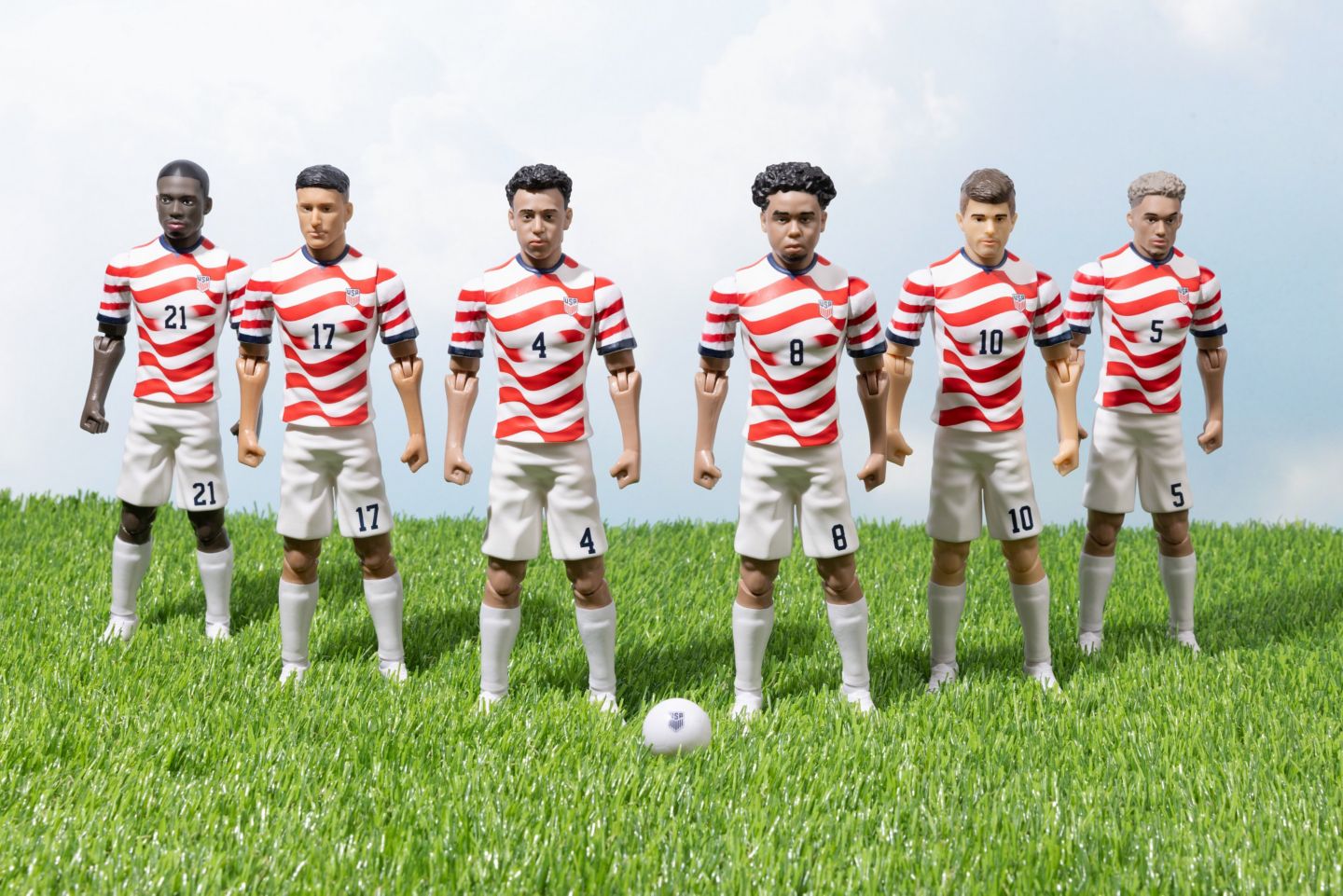 Детская фигурка Banbo Toys Christian Pulisic Usmnt 8" Articulated Collectible Action Figure, 14 Years & Up — фото 7