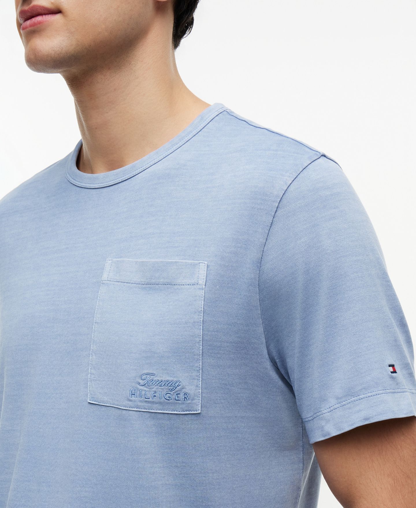 Мужская футболка Tommy Hilfiger Regular-Fit Smooth Touch Garment Dye Pocket, цвет: Синий — фото 3
