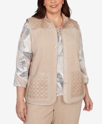 Plus Size Comfort & Joy Quilted Snap Front Vest