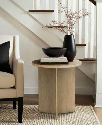 Sadie 22" Wood Round Accent Table