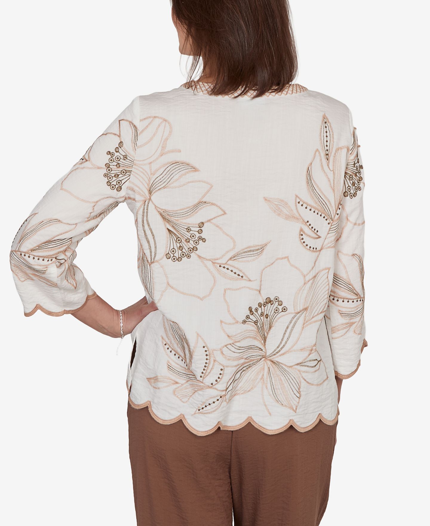 Женский топ Alfred Dunner Petite Spice Market Embroidered Floral V-Neck Textured, цвет: Слоновая кость — фото 6