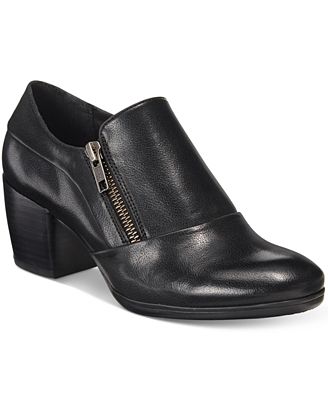 bare traps womens rizzo block heel booties