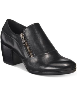 bare traps womens rizzo block heel booties