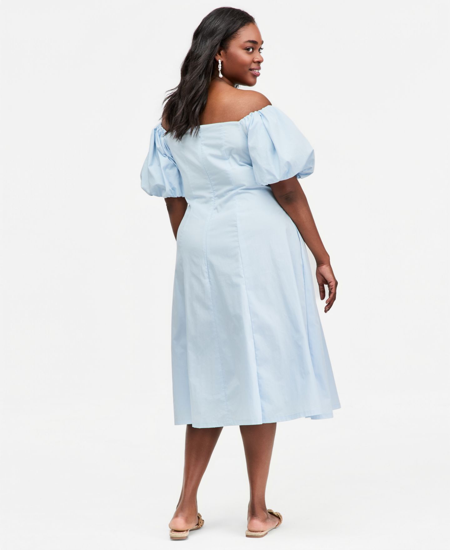 Женское платье On 34th Plus Size Off-The-Shoulder Puff-Sleeve Midi, цвет: Бриллиантовый синий — фото 2