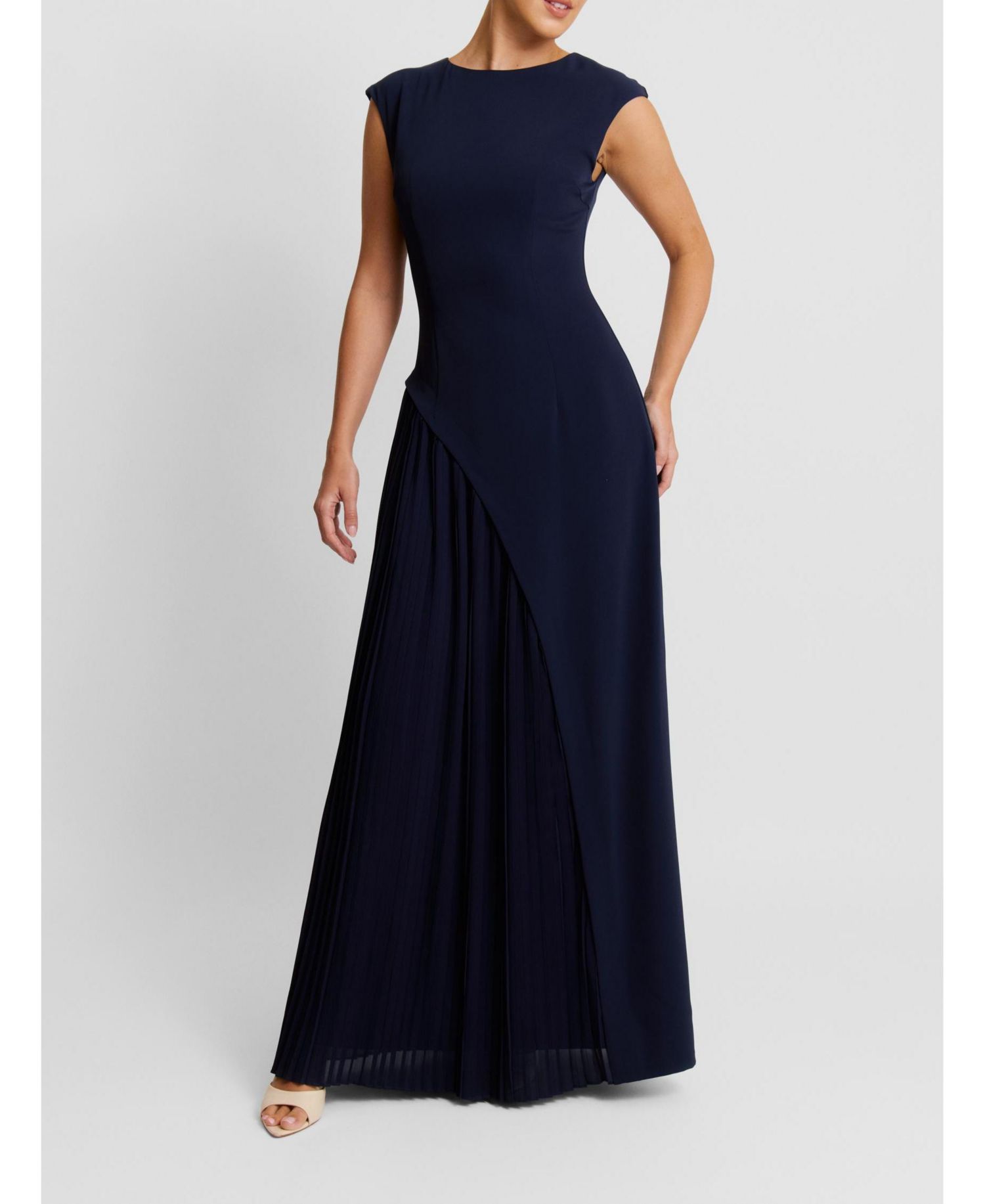 Women's Cap Sleeve Pleated Maxi Dress