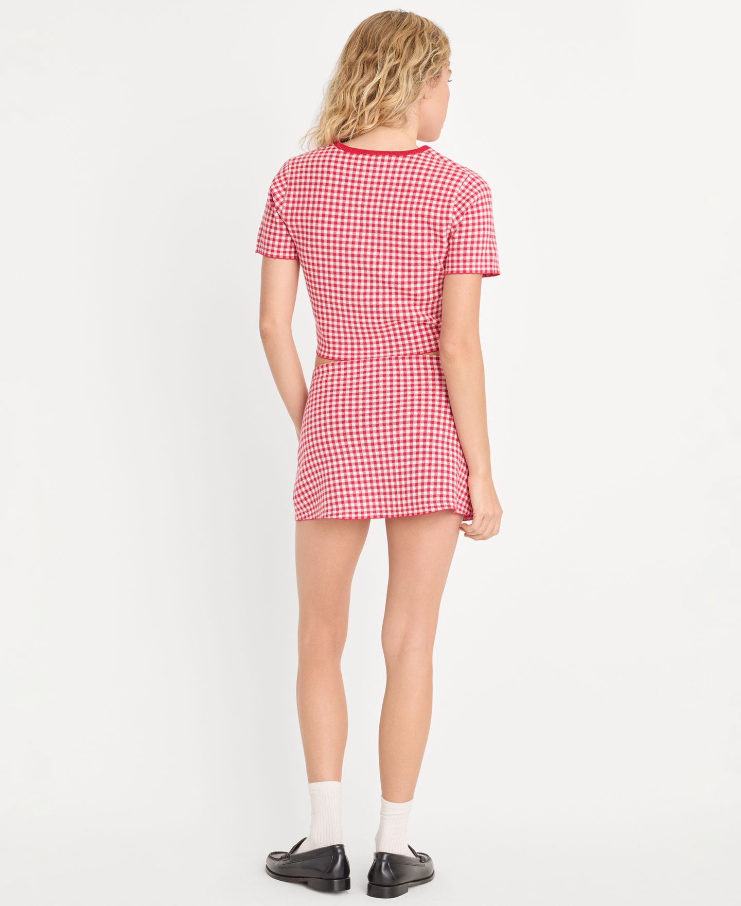 Женская юбка-шорты Good American Blend Sweater Mini Skort, цвет: Вишнёвый в мелкую клетку — фото 5