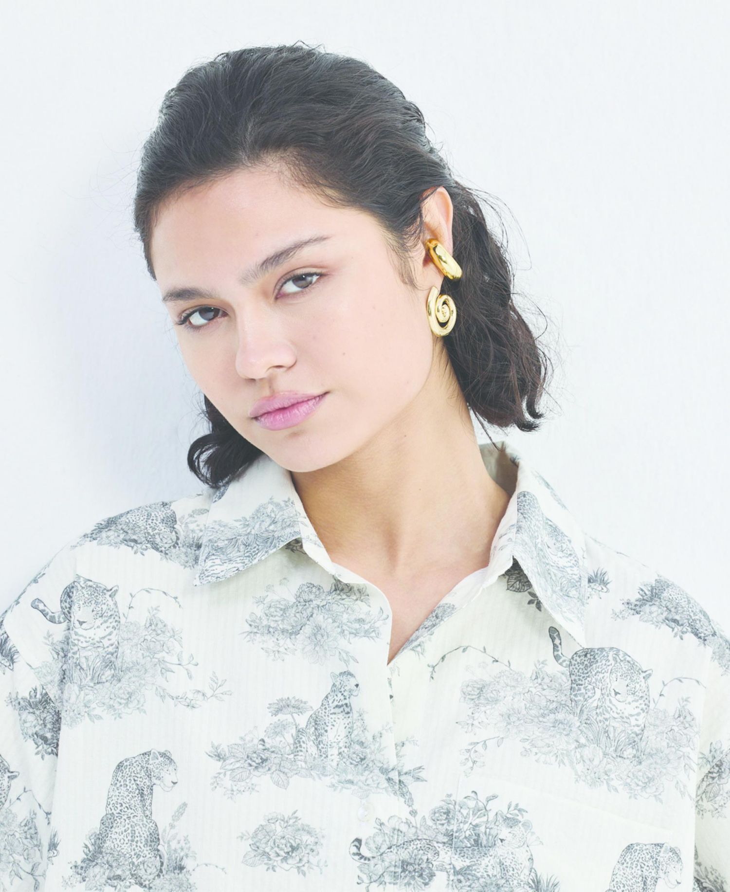 Women's Oversized High-Low Shirt in Animal print