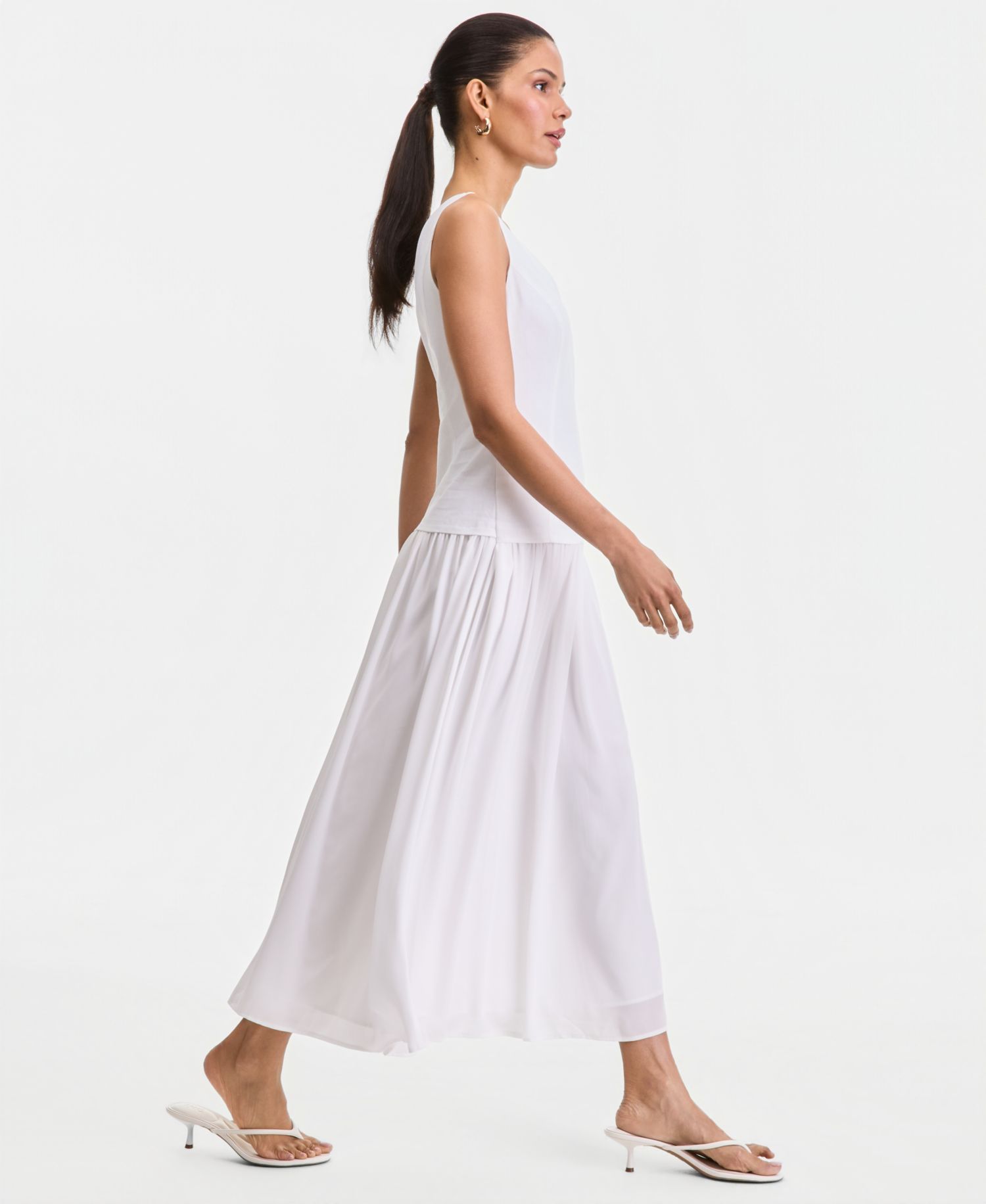 Women's Sleeveless Linen-Blend Drop-Waist Dress