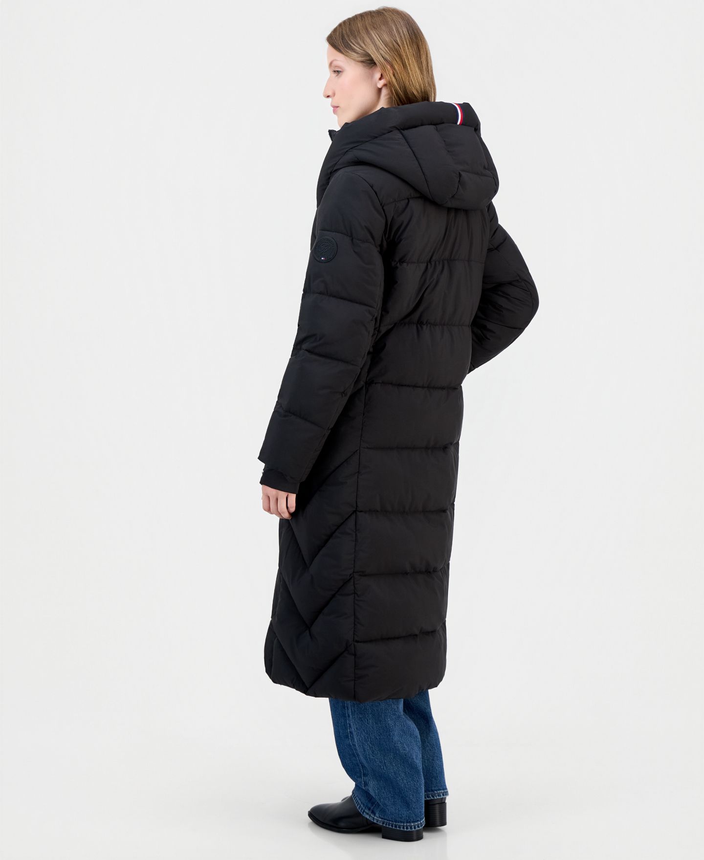 Женская куртка Tommy Hilfiger Hooded Bibbed Stretch Maxi Puffer, цвет: Чёрный — фото 2