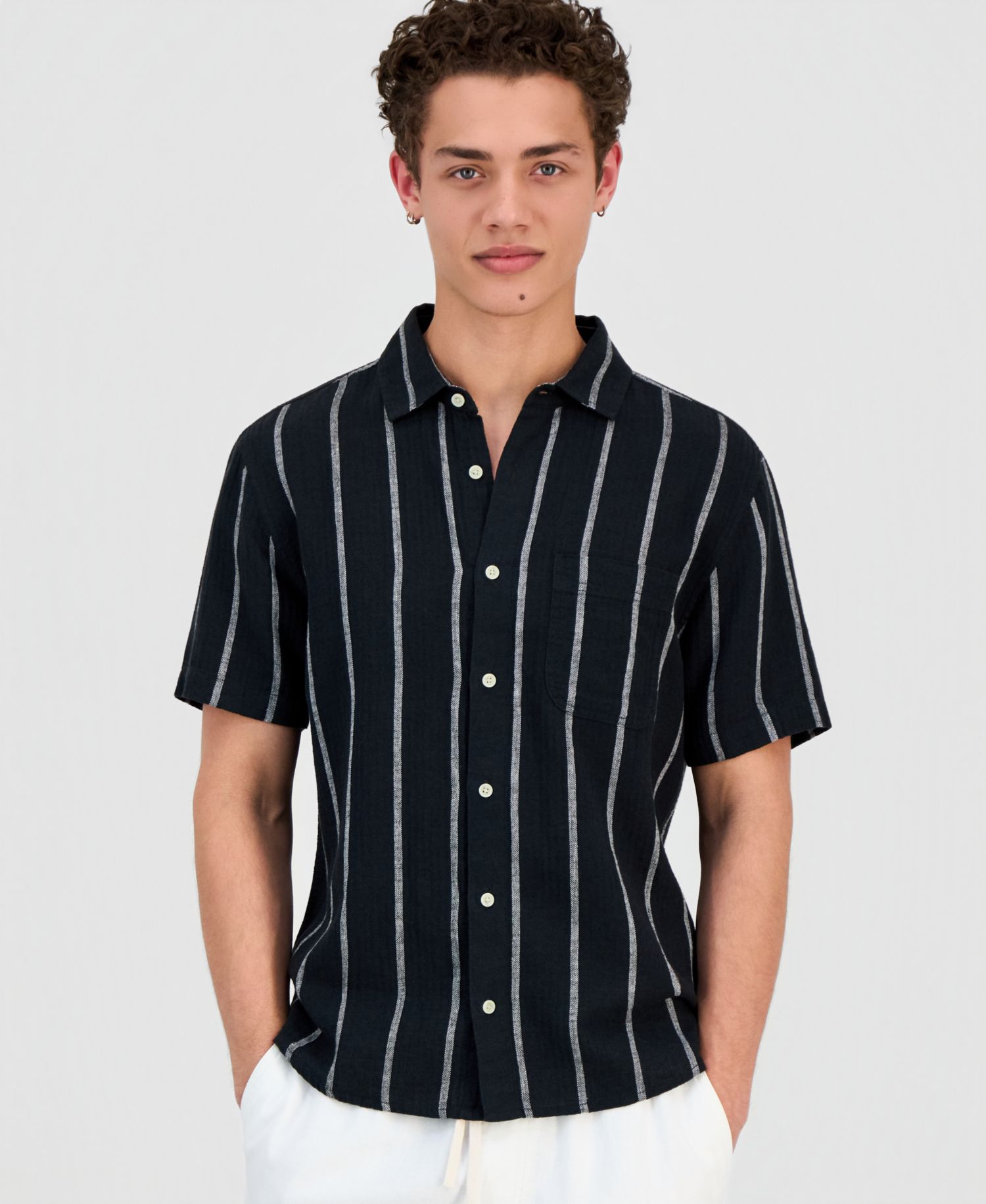 Men's Striped Linen Blend Short-Sleeve Shirt
