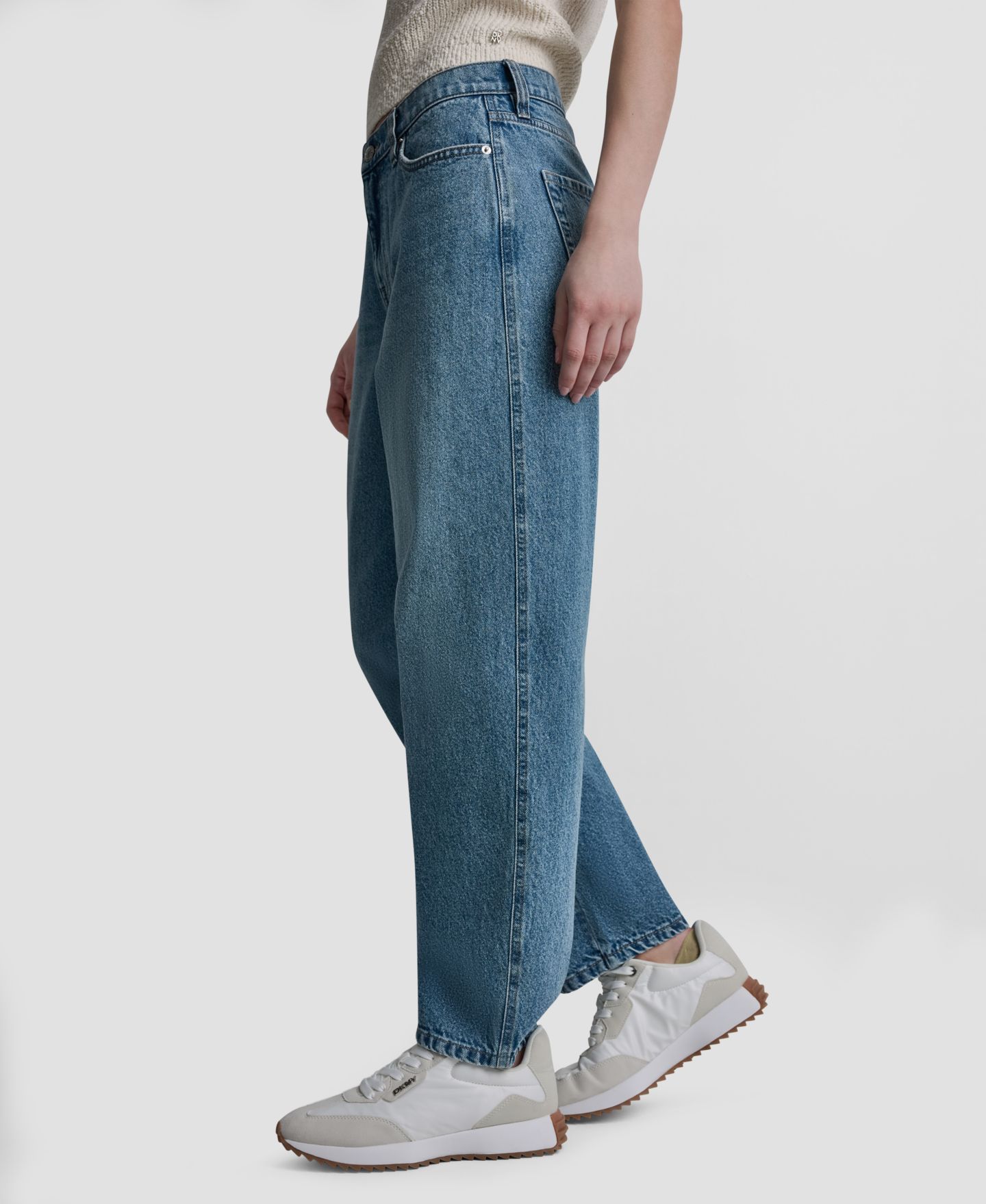 Женские джинсы DKNY Jeans Mid-Rise Barrel-Leg Cotton, цвет: Кедровый — фото 5
