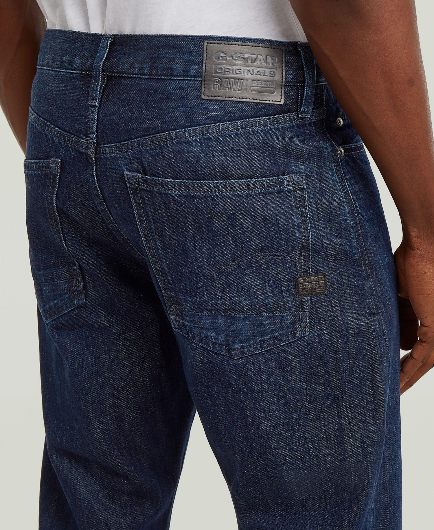 Men's Straight-Leg Jeans