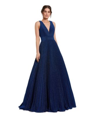 Women's Shimmering Georgette Pleated Sleeveless Gown
