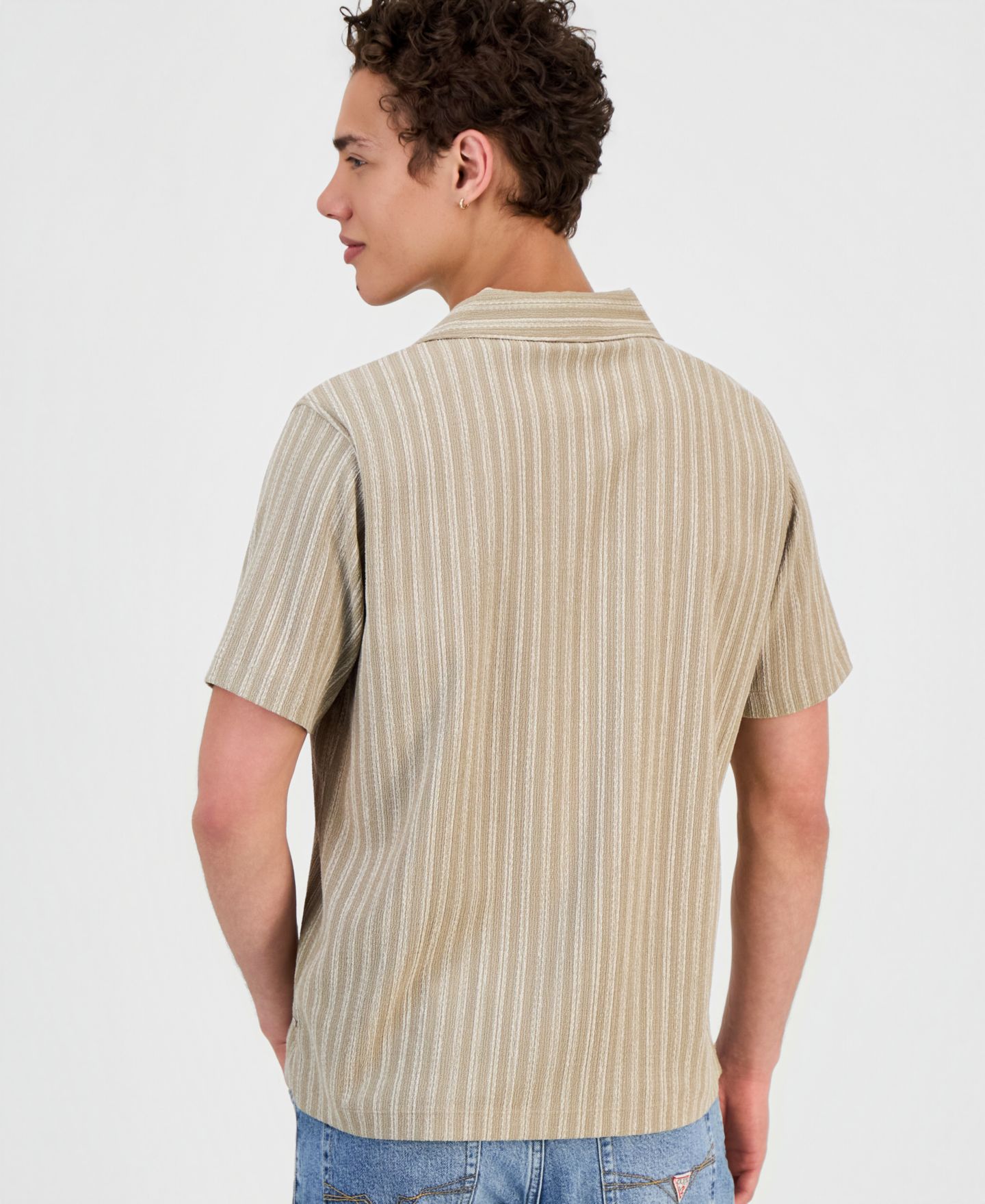 Мужская рубашка GUESS Resort Blend Textured Woven Short-Sleeve, цвет: Бежевый — фото 4