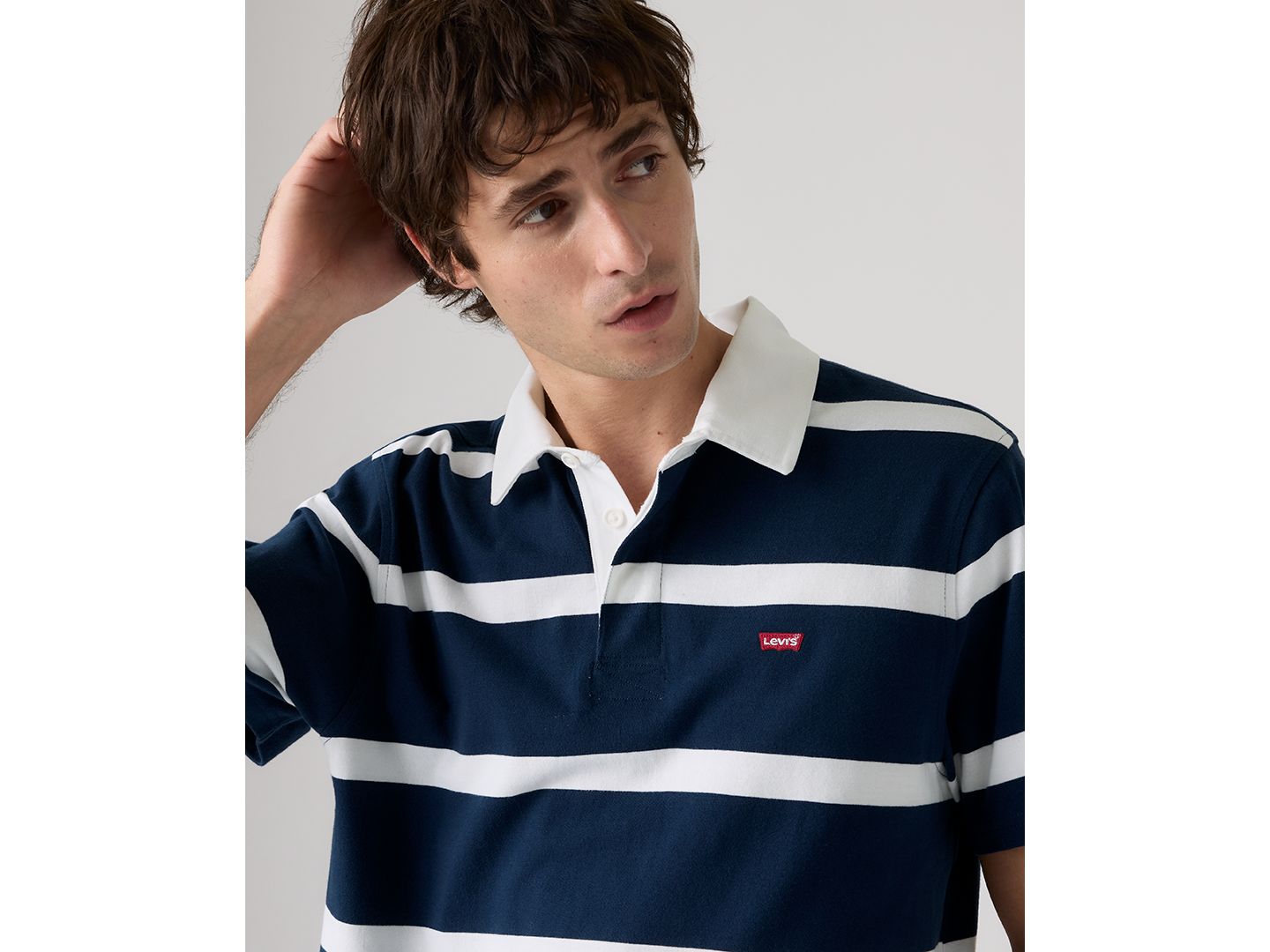 Мужское поло Levi's Short-Sleeve Rugby Polo Shirt, цвет: Полосатый — фото 3