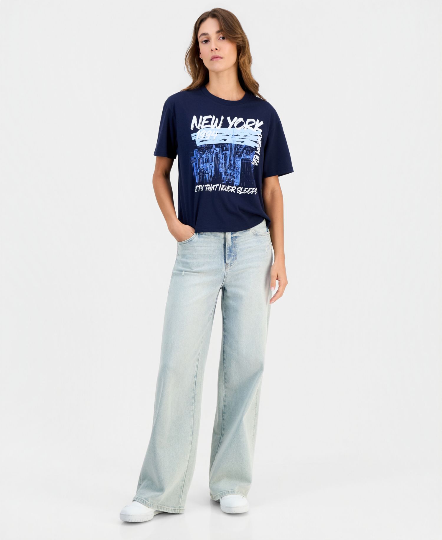 Juniors' New York Skyline Graphic Crop Tee