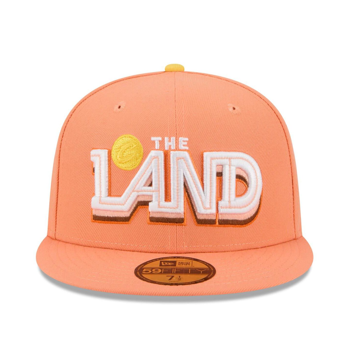 Мужская кепка New Era Orange Cleveland Cavaliers 2025/26 City Edition 59FIFTY Fitted Hat — фото 2