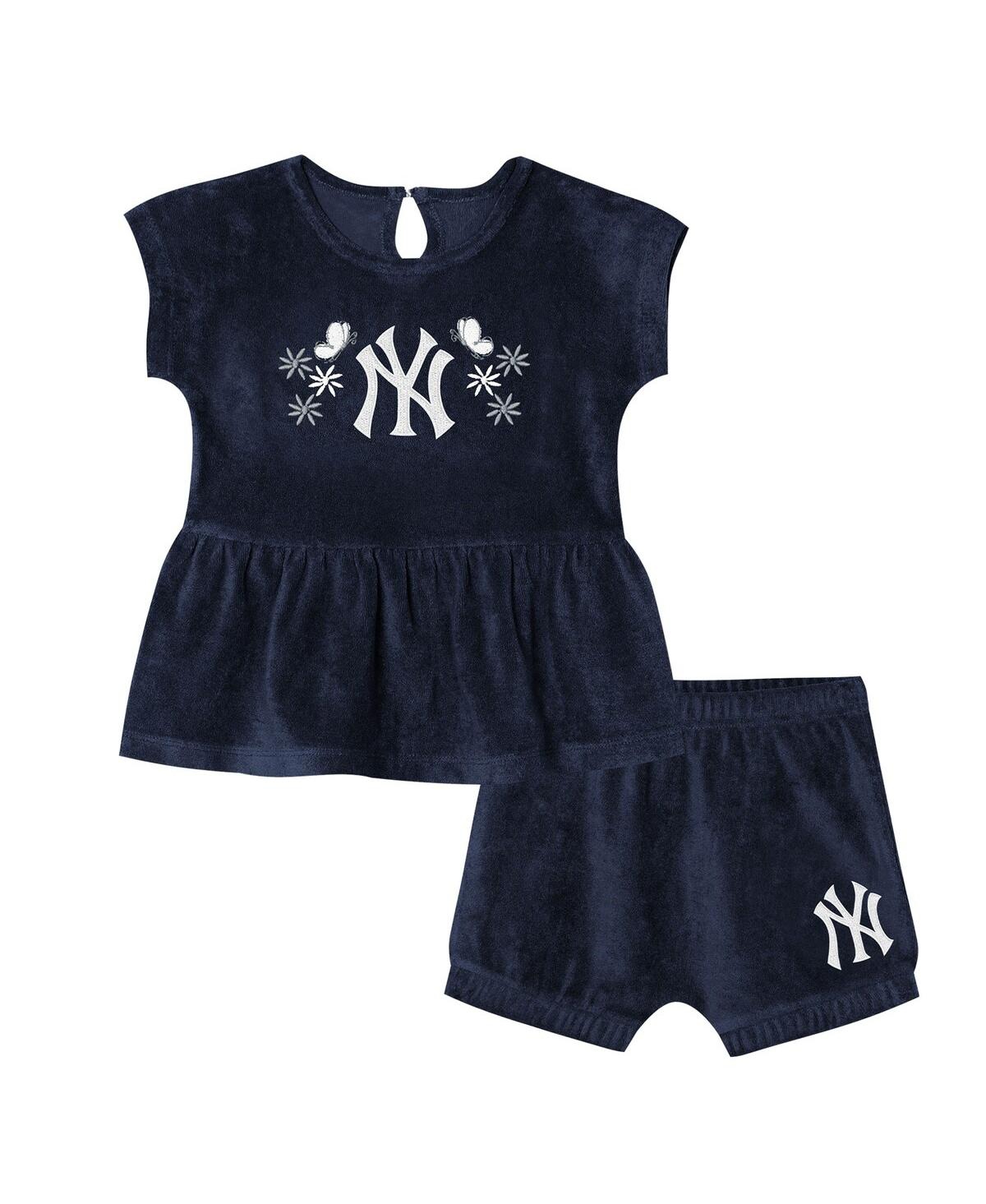Outerstuff Babies' Girls Toddler 2-piece Navy New York Yankees Hop Base Fashion T-shirt And Shorts Set In Blue