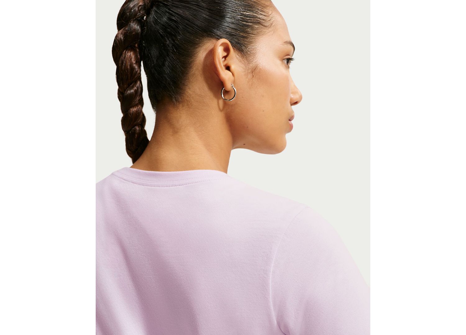 Plus Sportswear Club Essentials T-Shirt
