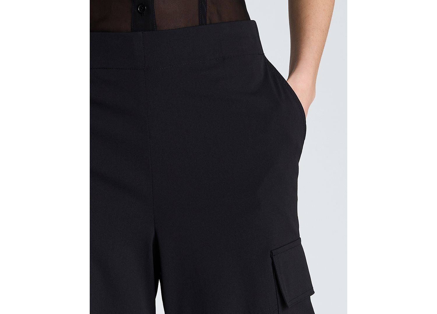 Women's Barrel Leg Cargo Pants
