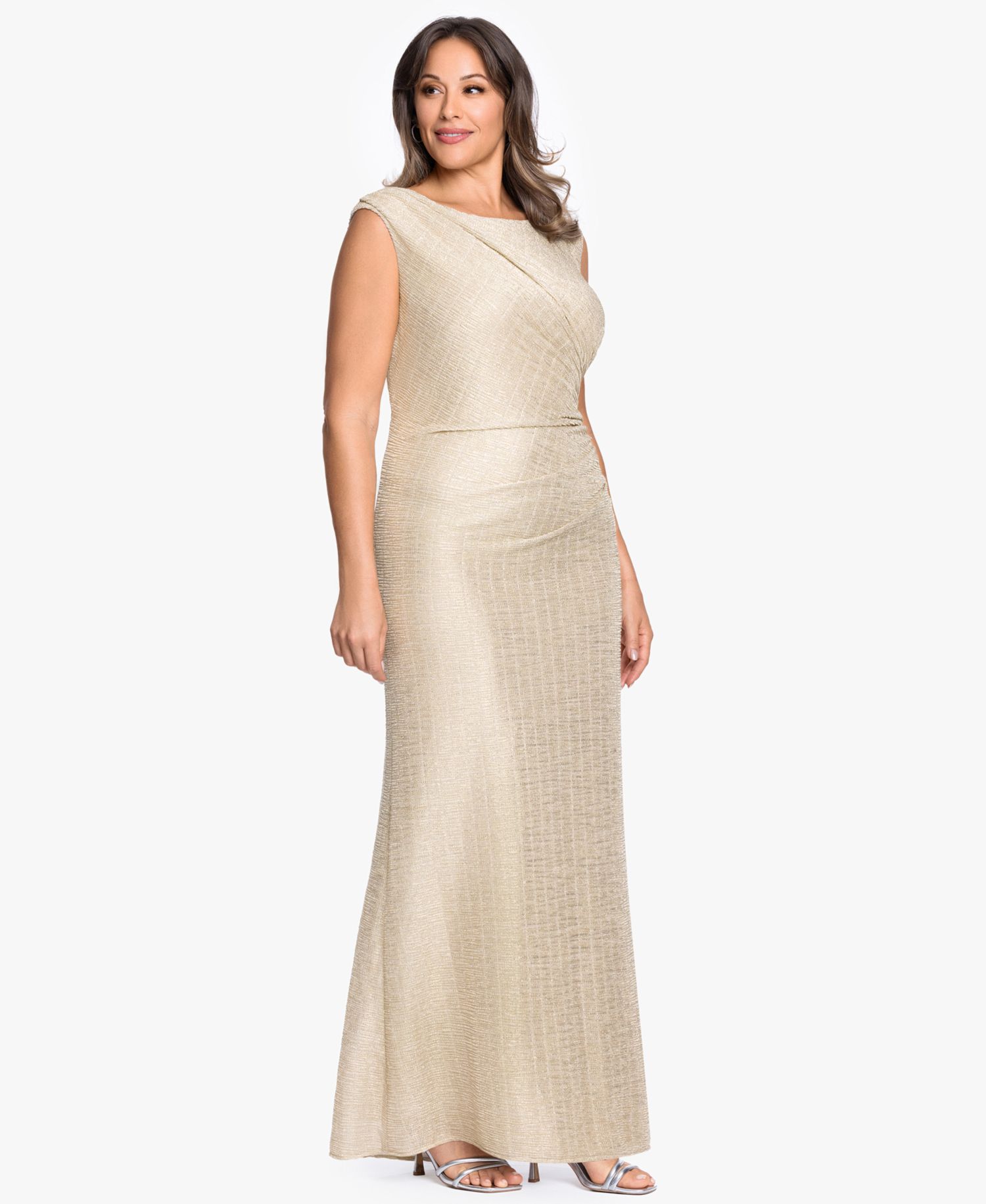 Plus Size Sleeveless Crewneck Gown