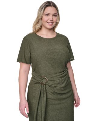 evening gown dresses on sale LaDivine CD0192 Long Sleeve Formal Dress Altar'd State | Hattie Quantity:3.5 Yards MDW40 neckline and a structured