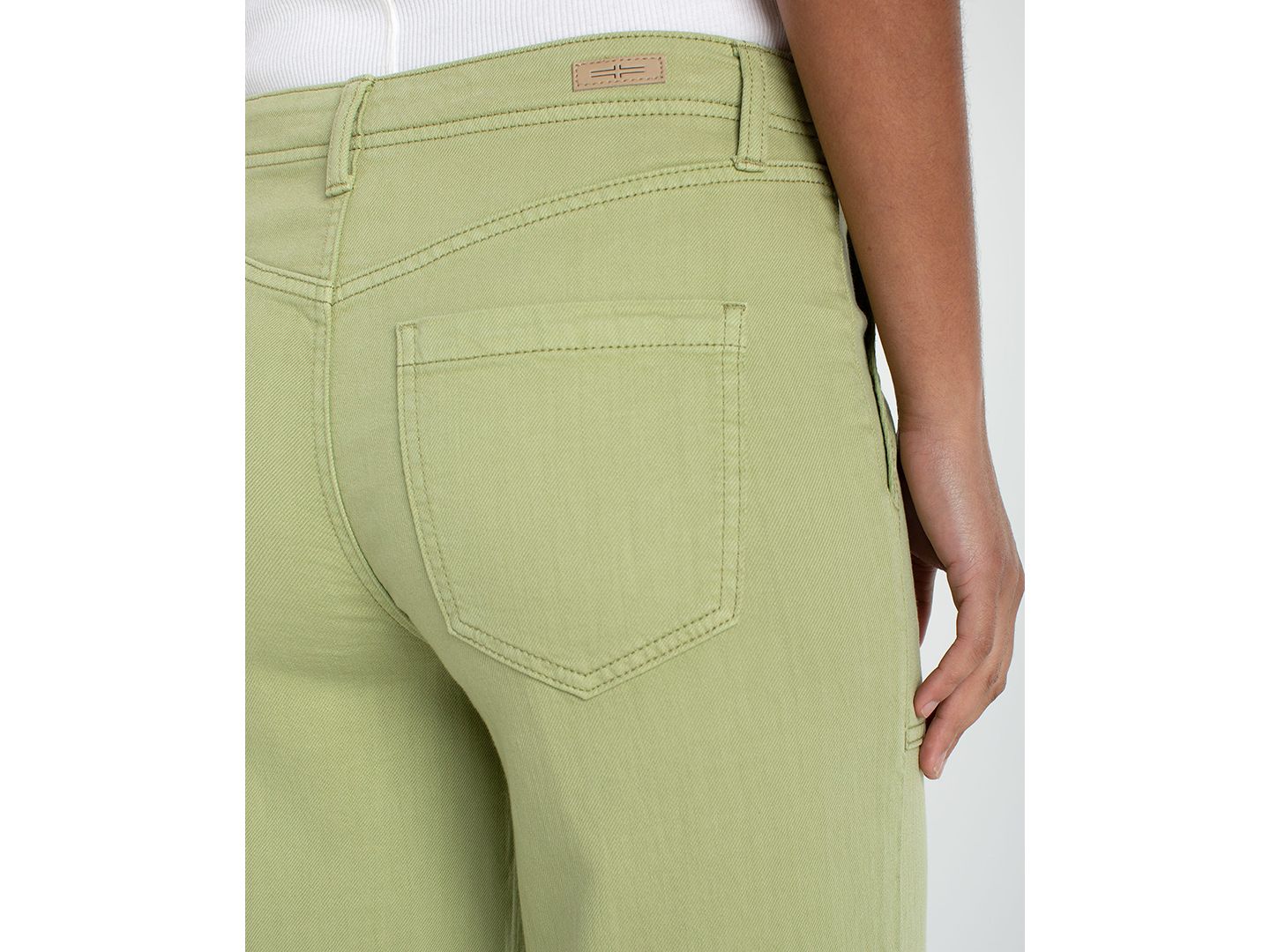 Женские брюки Liverpool Los Angeles Petite Wide-Leg Crop Pants, цвет: Lotus — фото 3