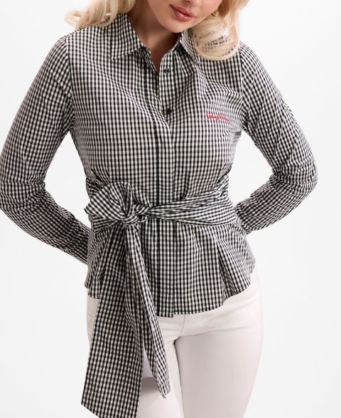 Женская рубашка GUESS Marilyn Knot Slim-Fit, цвет: Чёрный / Белый