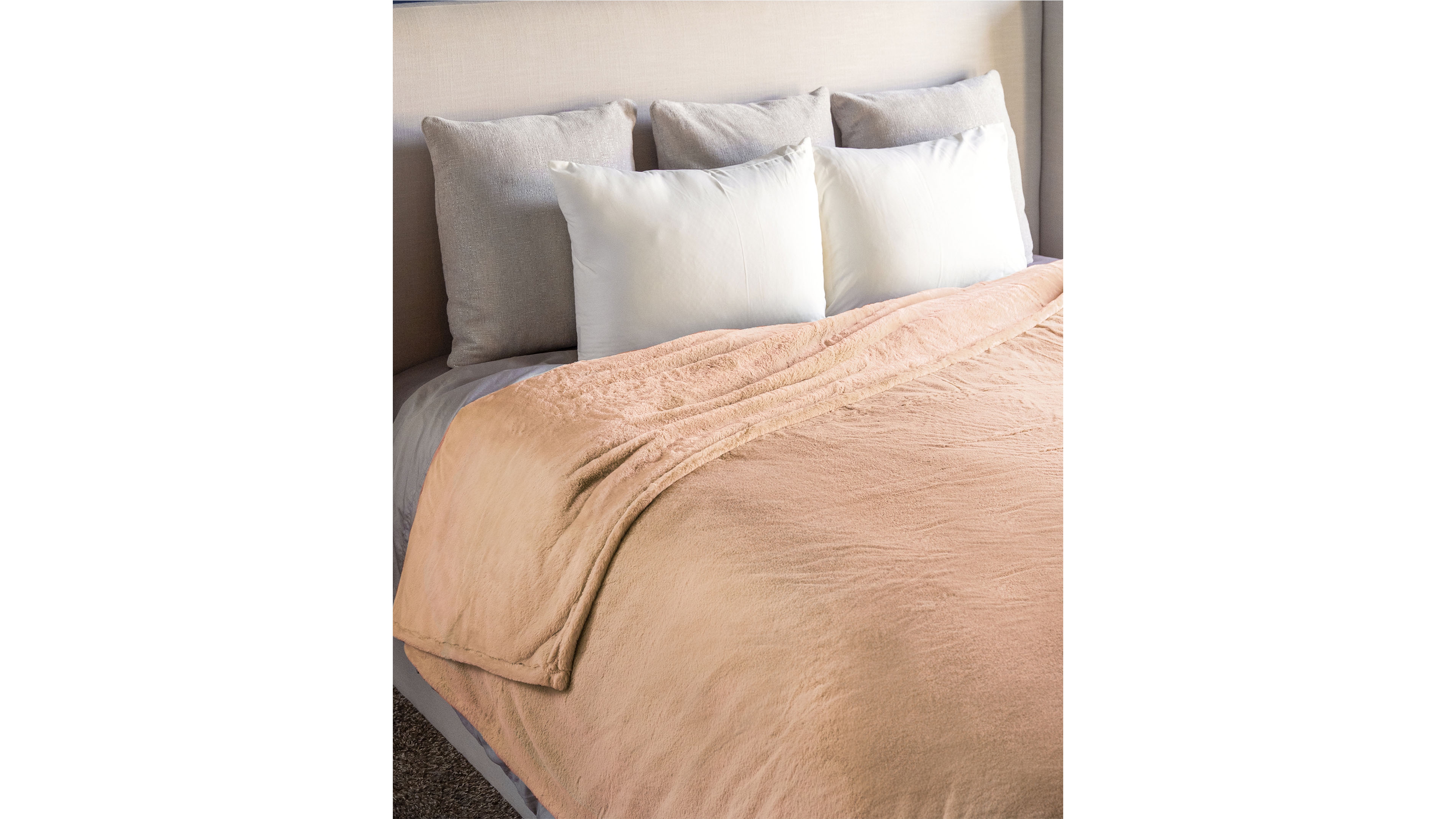 The Northwest Group, Llc Hgtv Super Luxe Faux Fur Throw, 106" x 94"