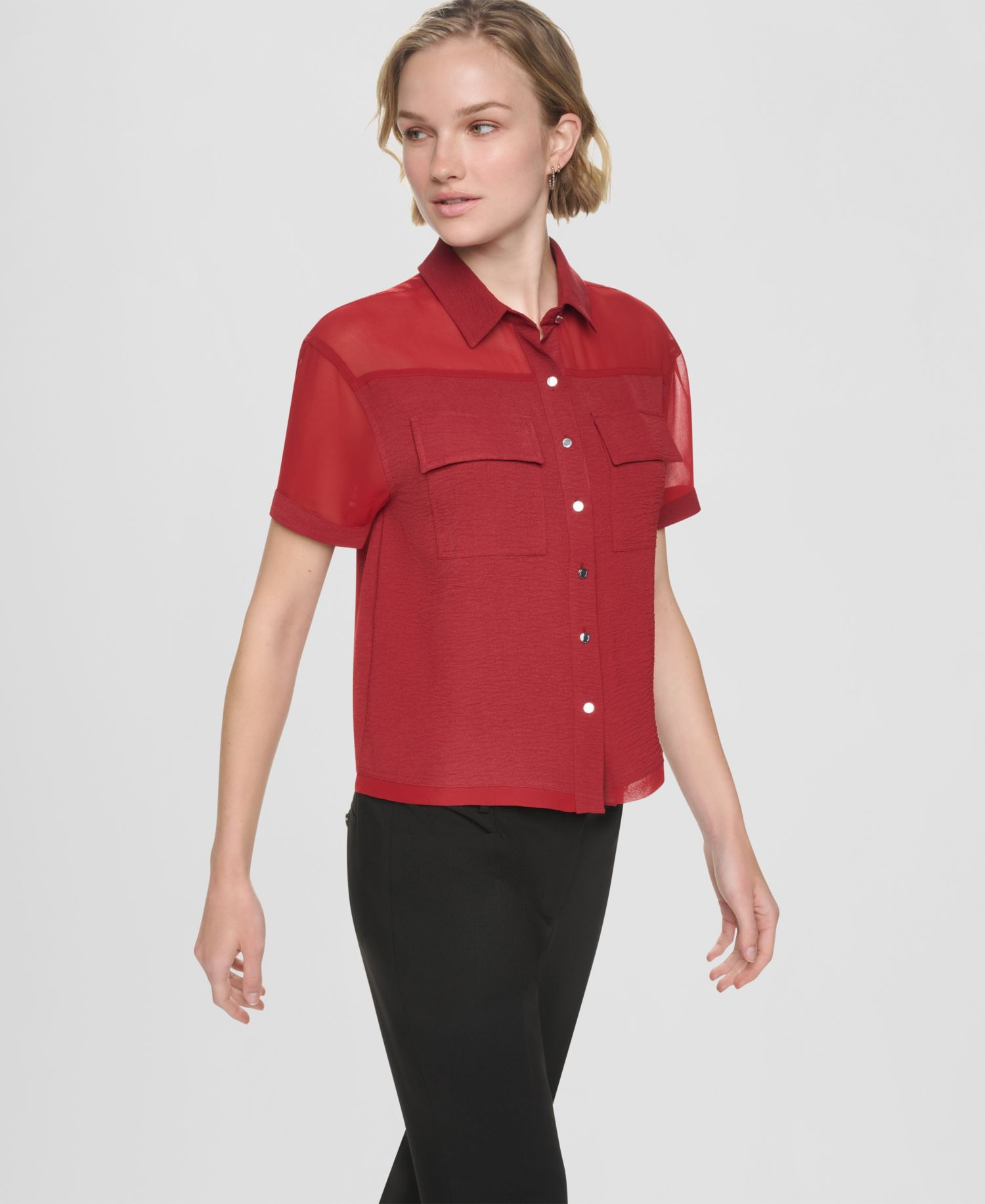 Women's Short-Sleeve Buttoned Collared Camp Shirt