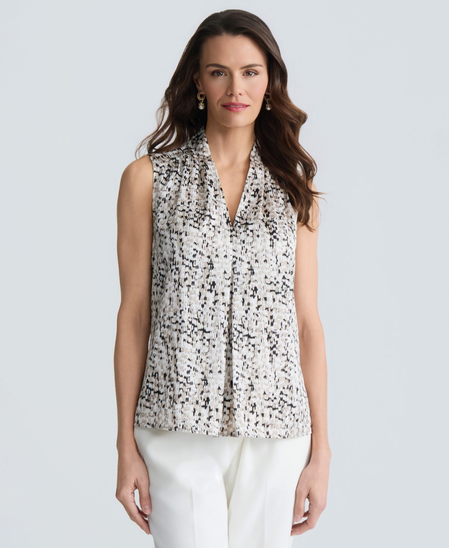 Women's Sleeveless V-Neck Printed Top