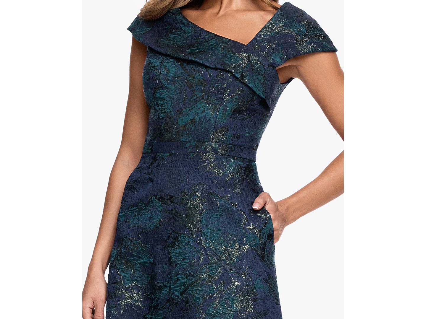 Женские платья XSCAPE Square Neck Brocade Asymmetrical Ball Gown, цвет: Тёмно-синий / Зелёный — фото 3