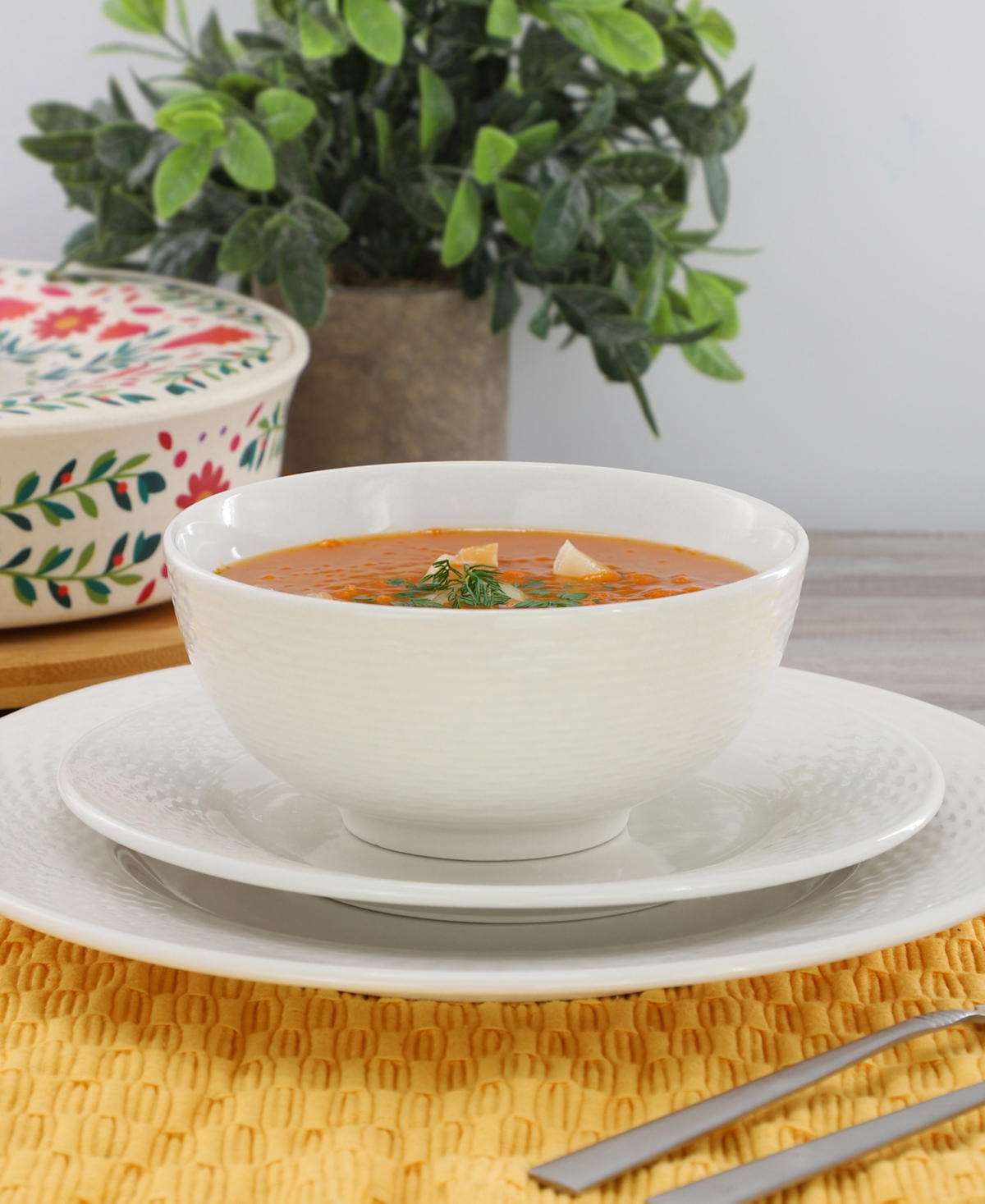 Elama Fiona 18-Piece Dinnerware Set, Service For 6