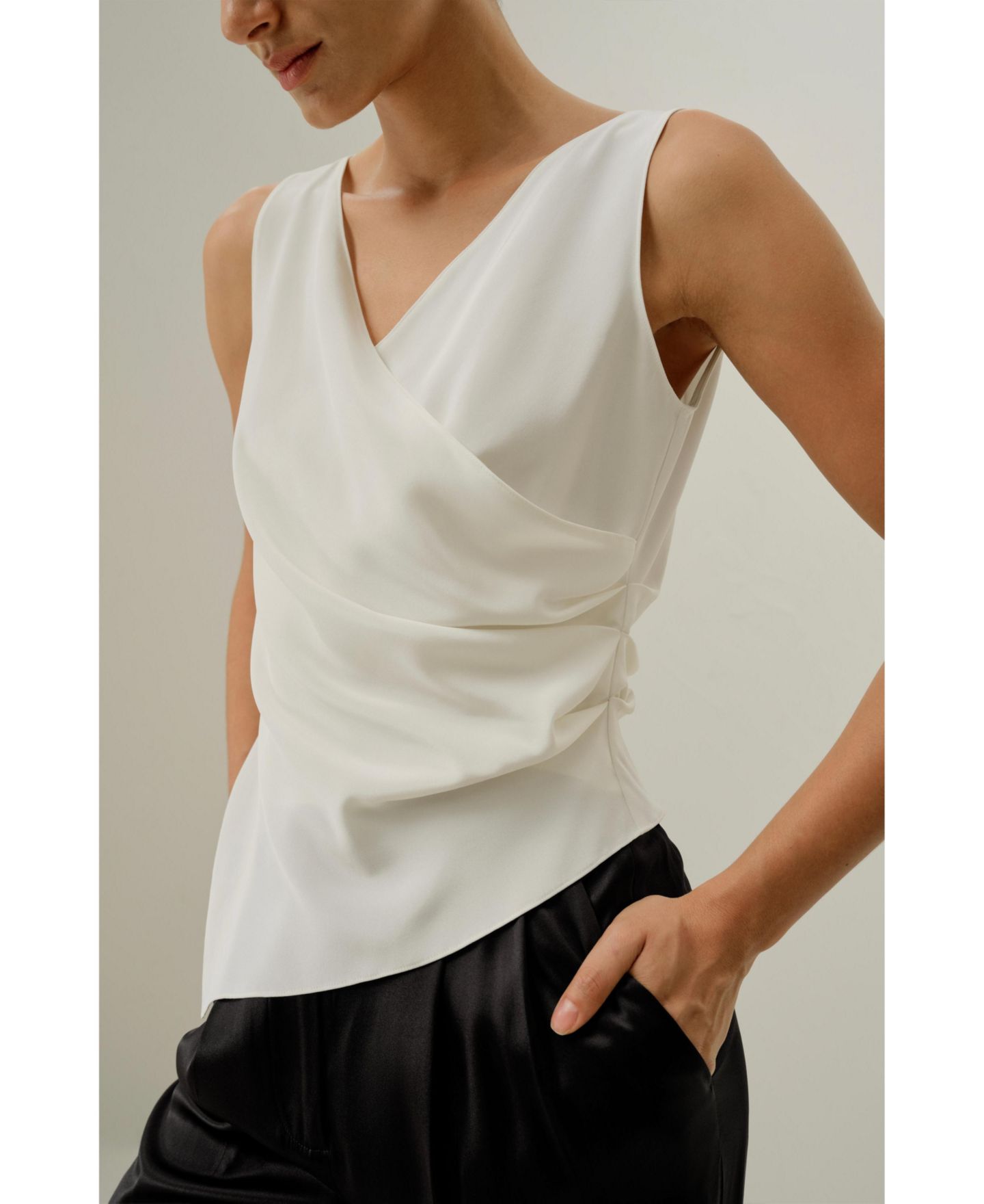Женский топ LILYSILK Elise V-Neck, цвет: Натуральный белый — фото 6