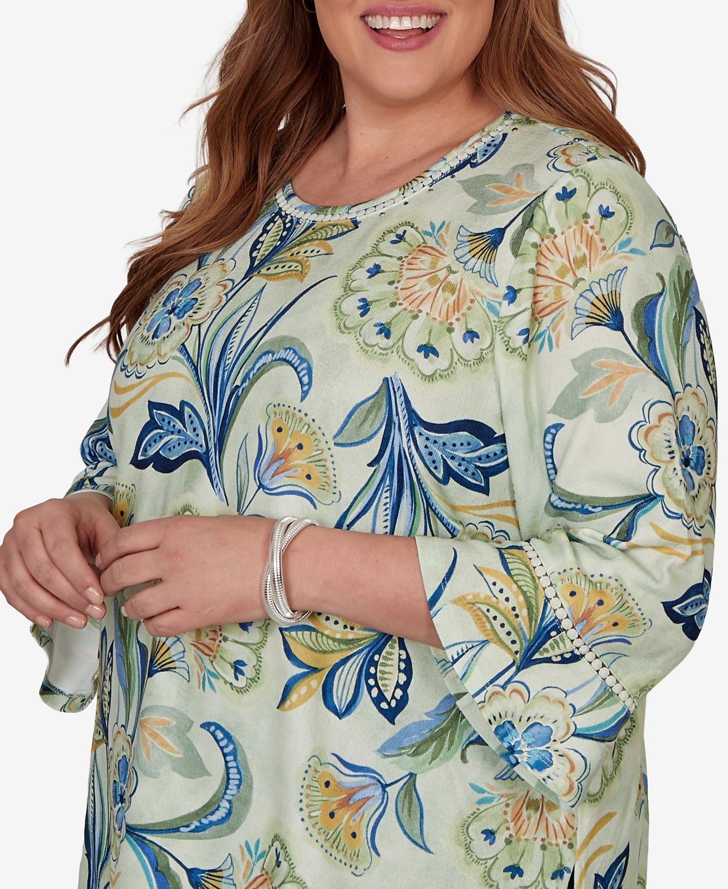 Plus Size Bold Meadow Floral Knit Top