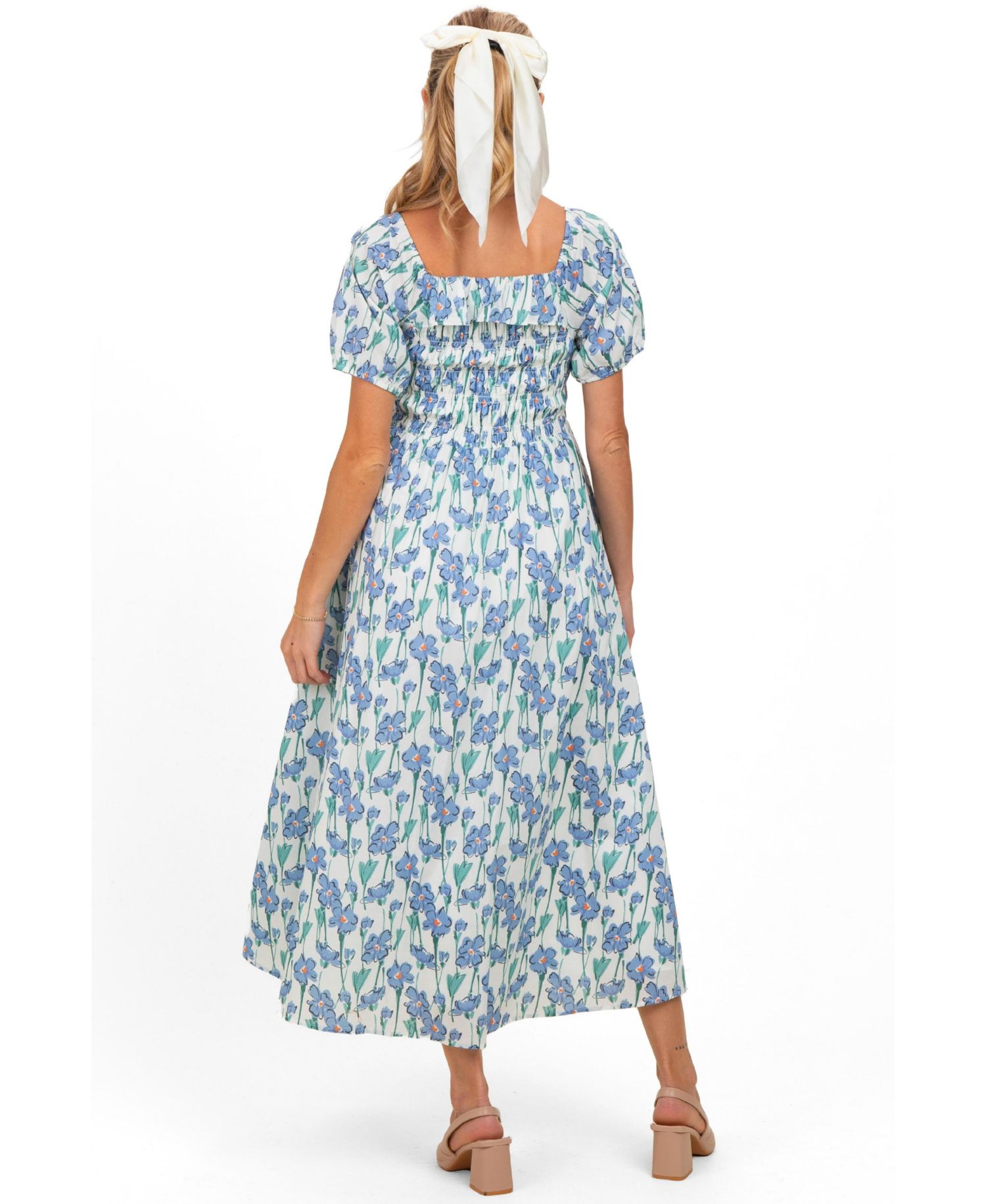 Women's Blue Floral Smocked Ruffle Accent Midi Dress