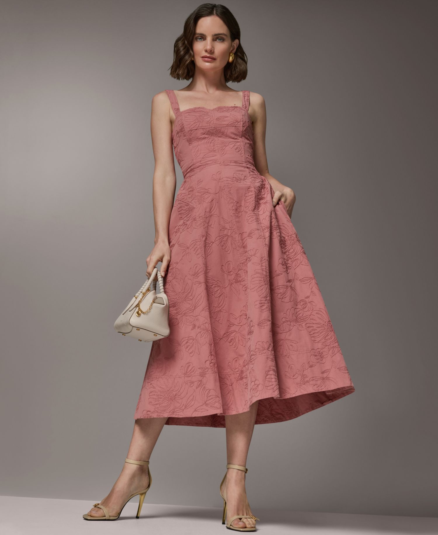 Women's Sleeveless Floral Sweetheart Midi Dress