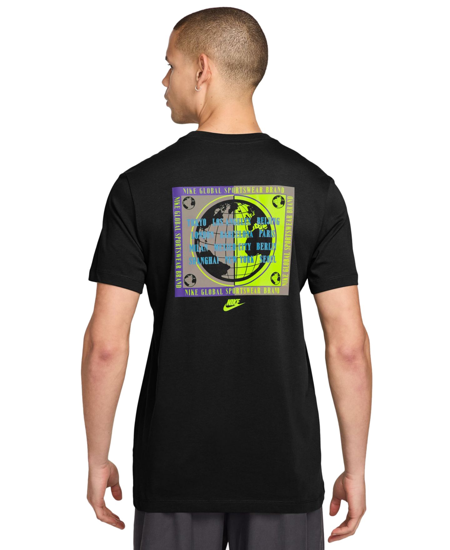Мужская футболка Nike Sportswear Classic-Fit Short-Sleeve Graphic, цвет: Чёрный — фото 1