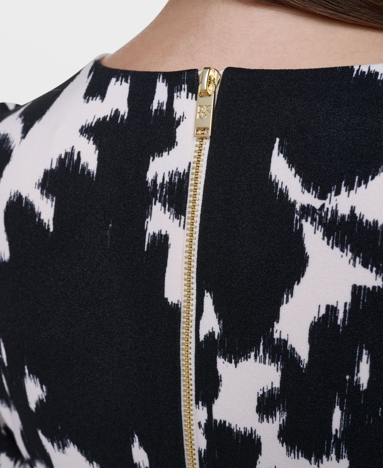 Women's Flutter-Sleeve Printed Dress