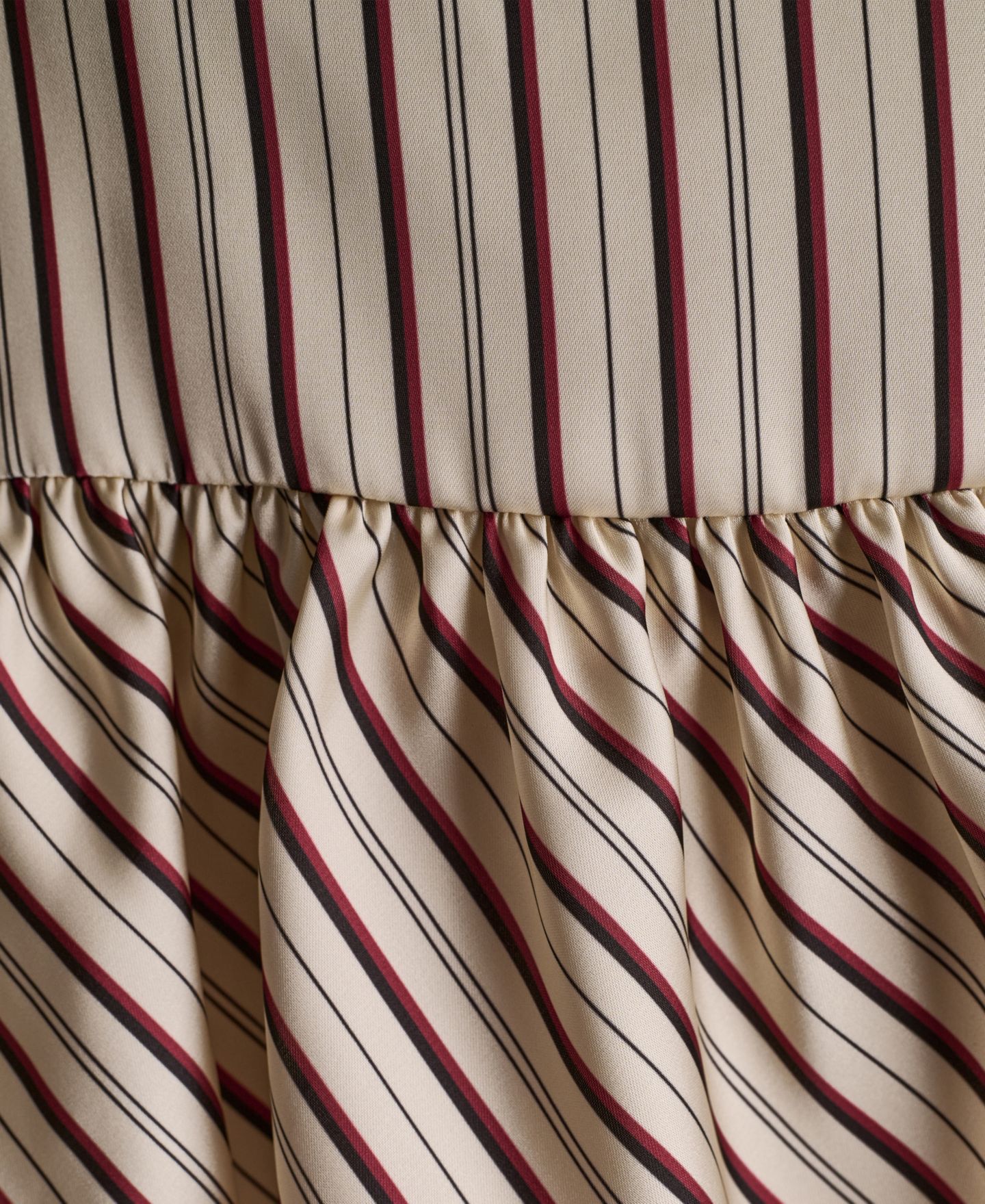 Женский топ BCBG V-Neck Stripe, цвет: Ржавый разноцветный — фото 6