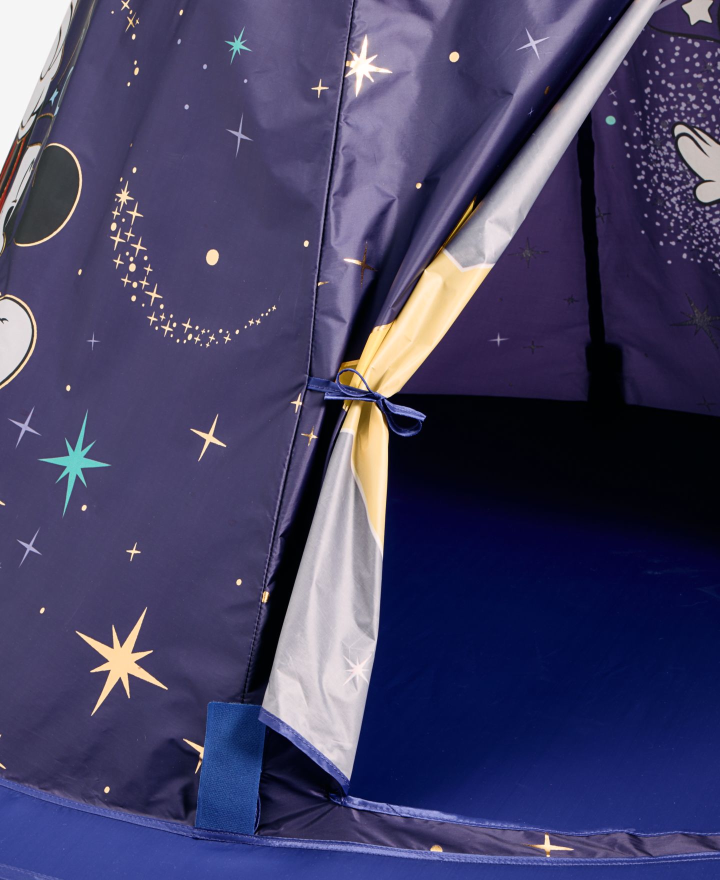 Детская игрушка Disney | Macy's Sorcerer's Apprentice Mickey Light-Up Star Projector Play Tent, Ages 3+ — фото 3