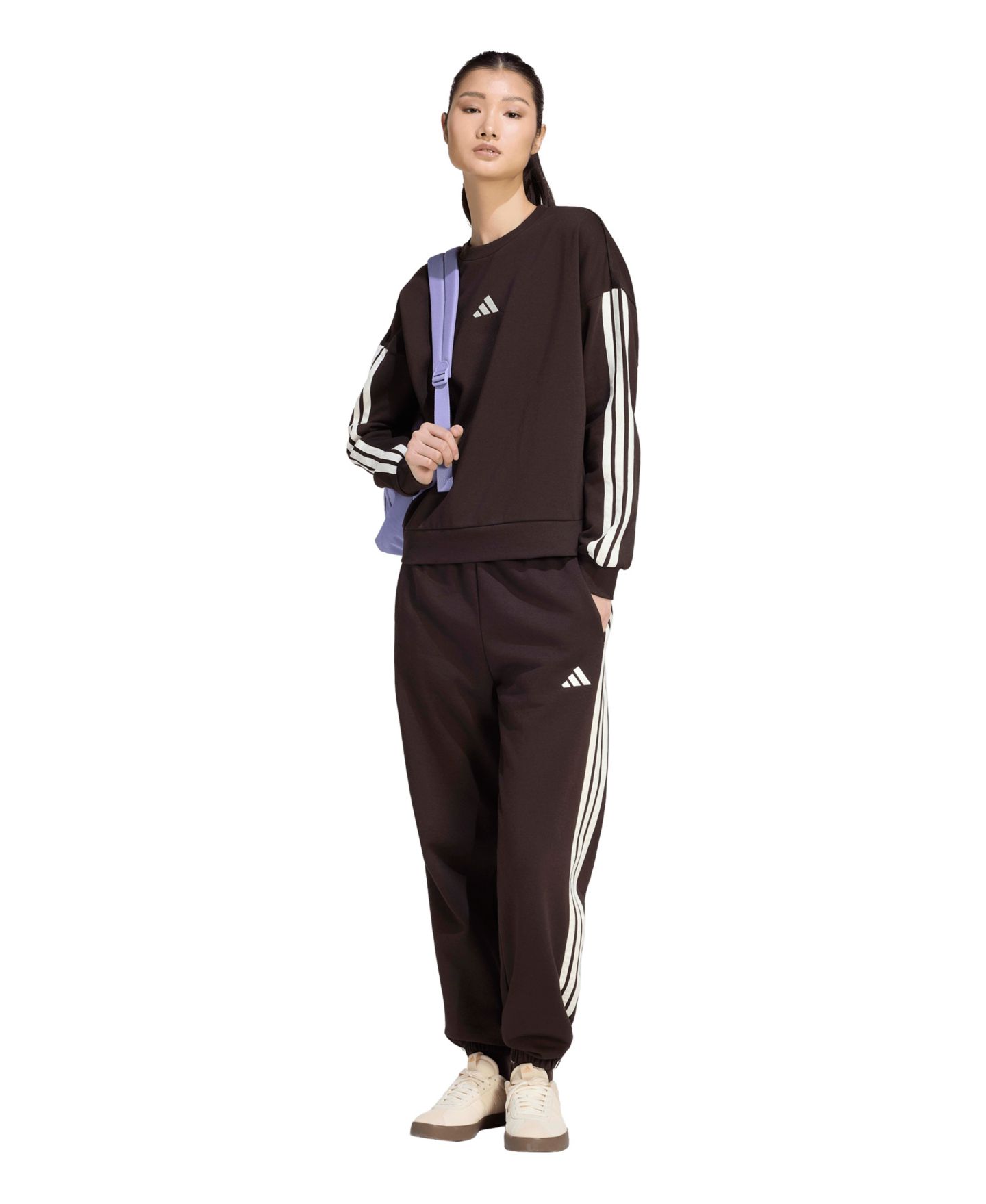 Женская толстовка adidas Essentials 3-Stripes Fleece Crew Neck, цвет: Кофейный / Слоновая кость — фото 2