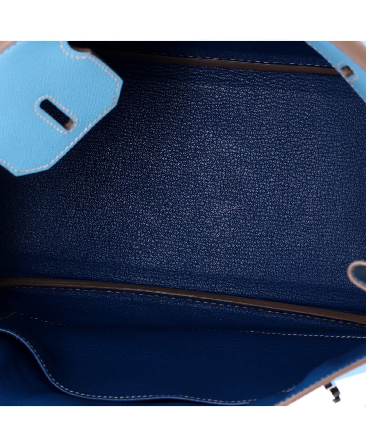 Pre-Owned HERMES Candy 30 Handbag Epsom