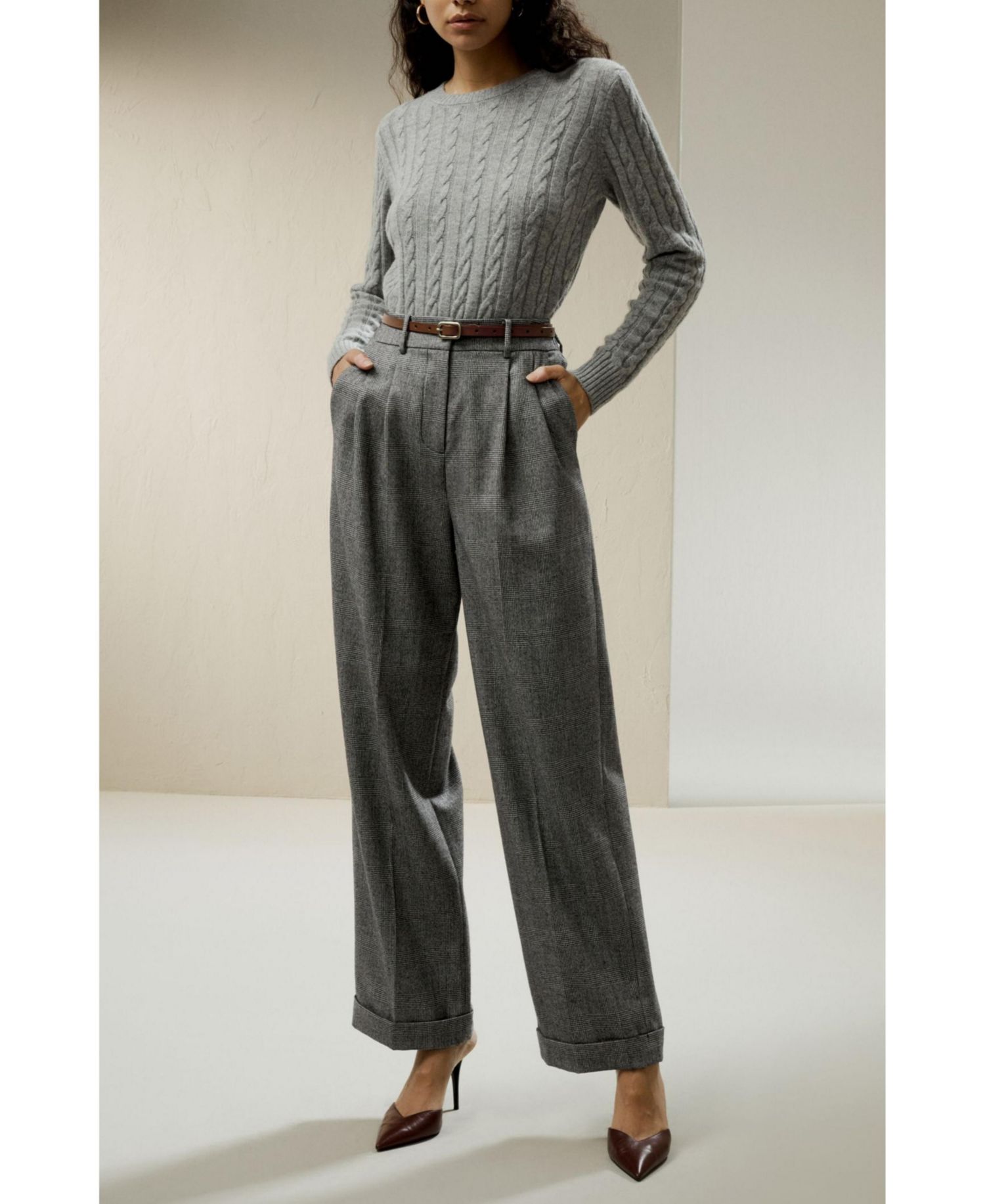 Women's Classic Cable Knit Sweater with Ribbed Edges
