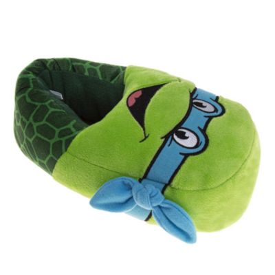 Teenage Mutant Ninja Turtles Boys' Slippers Soft, Cozy, and Fun SlipOns (Toddlers Sizes 5-12 / Big Kids Sizes 13-5)