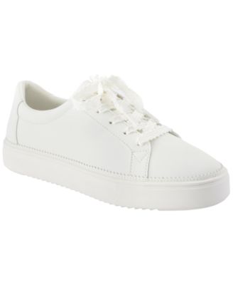 Women's Izzy Lace-Up Sneakers