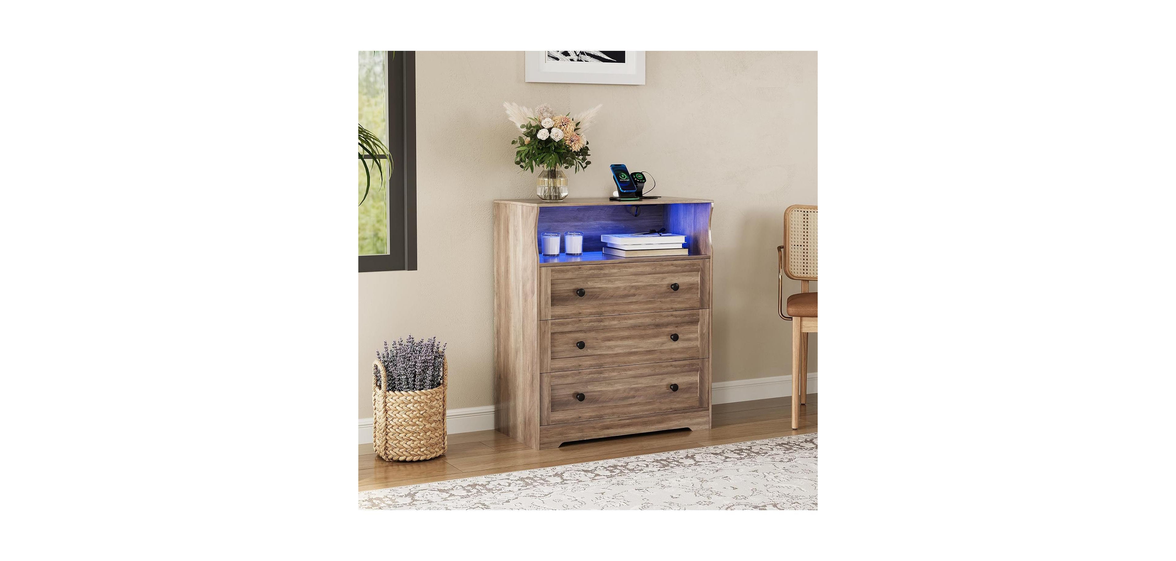 gaomon 3 Drawer Wood Nightstand with Led Lights & Charging Station, Bedside Chest for Bedroom, Closet